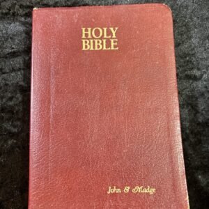 1984 Leatherette Holy Bible - Nelson KJV Red-letter edition