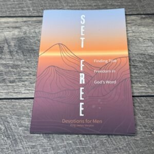 Set Free Devotions for Men Barry Keurulainen 2023 KJV Christian Devotional CTA