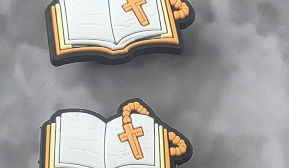 Jesus Christ Christian Catholic Easter Christmas Shoe Charm Lot of 2 – #2 Bible