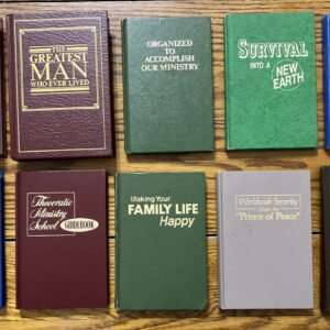Lot of 10 Small Watchtower Books, Reasoning Scripture, Greatest Man, New Earth