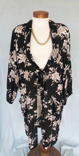 SPIRITUAL GANGSTER Featherlight Wrap Topper Robe 2 Pockets BLACK One Size UNWORN
