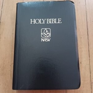 Holy Bible NRSV The New Revised Standard Version Nelson 1989