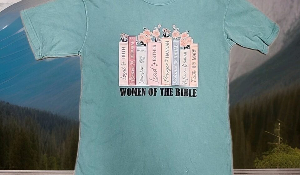Women Of The Bible Graphic Logo Green Cotton T-shirt Womens Medium
